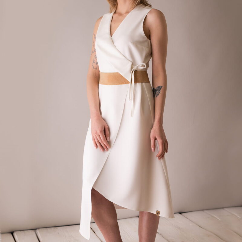 Fartuch z kołnierzem medyczny / kosmetyczny / biały ecru